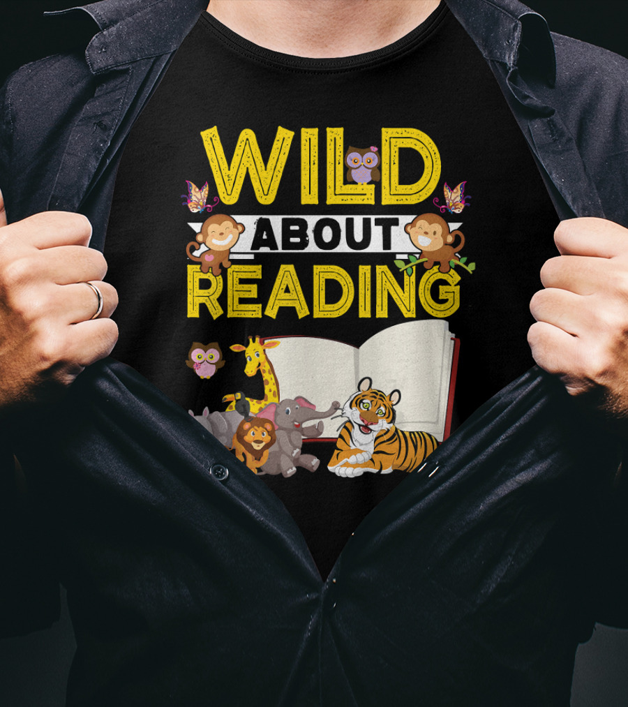 Wild About Reading Back To School Jungle Safari Animals Kids Book T-Shirt