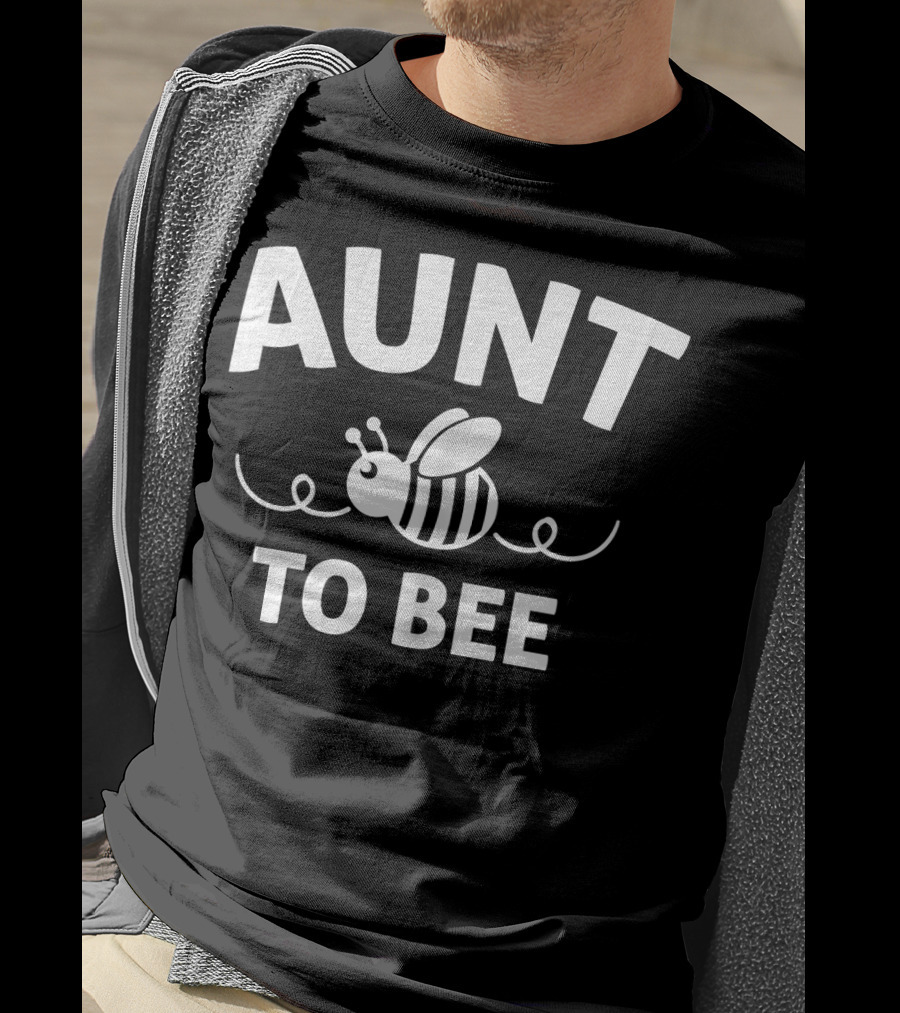 Aunt To Bee Cute New Aunt BEEcoming T-Shirt