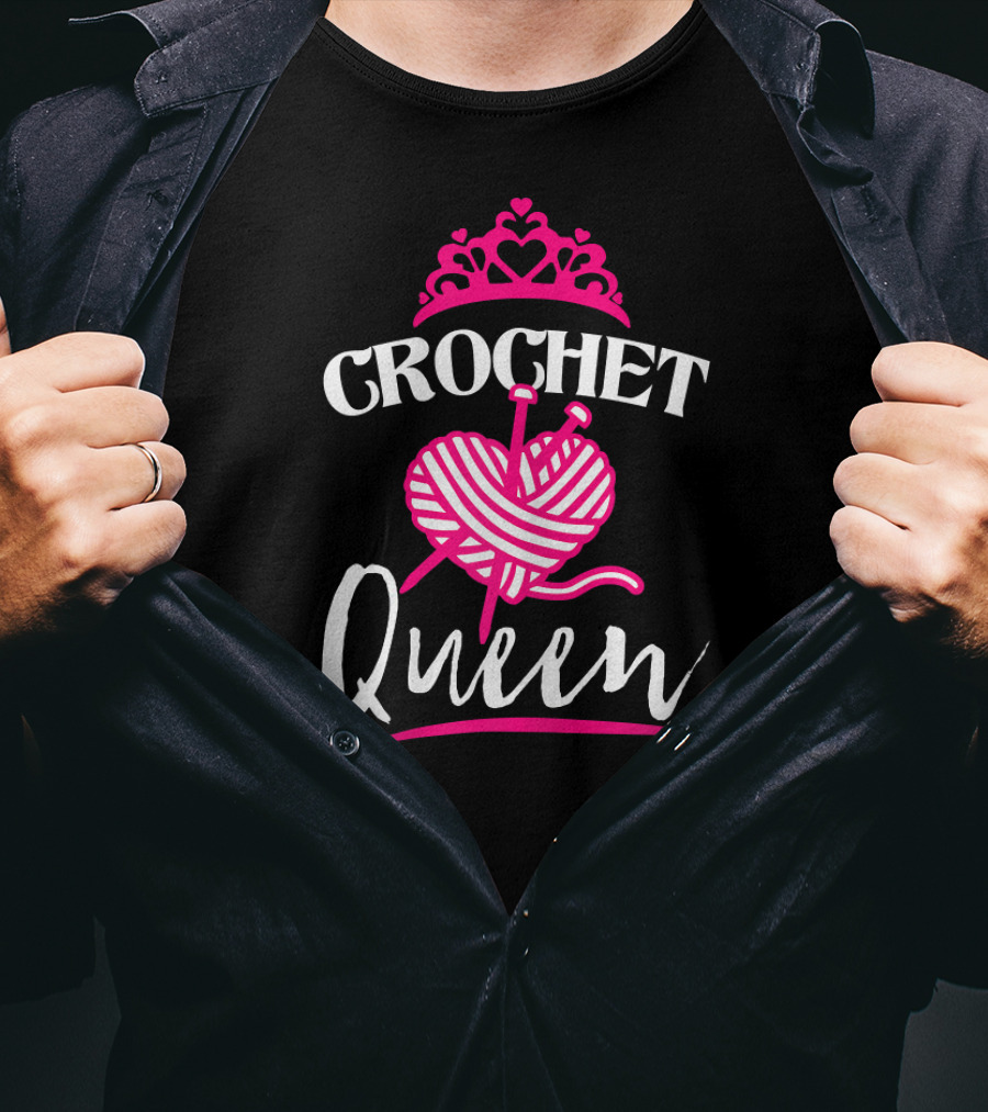 Crochet Queen Yarn Heart Tiara Fun T-Shirt