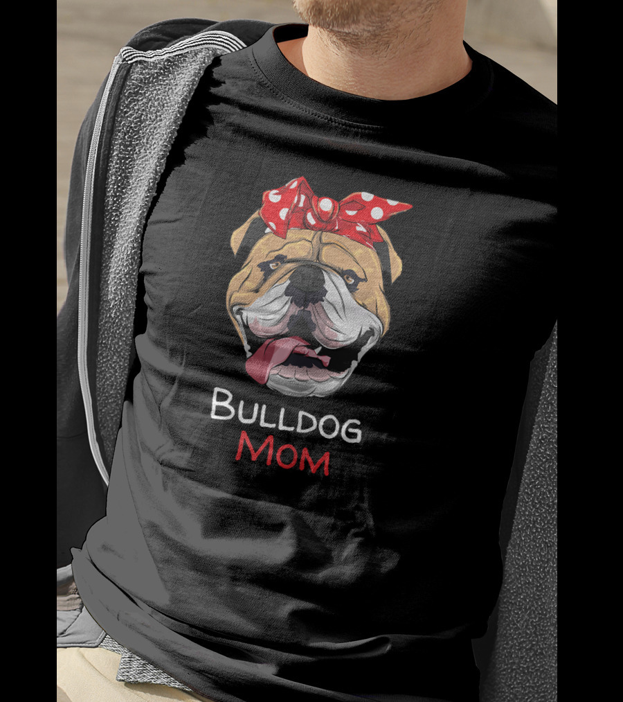 Bulldog Mom Funny English Bulldog With Red Polka Dot Bow T-Shirt