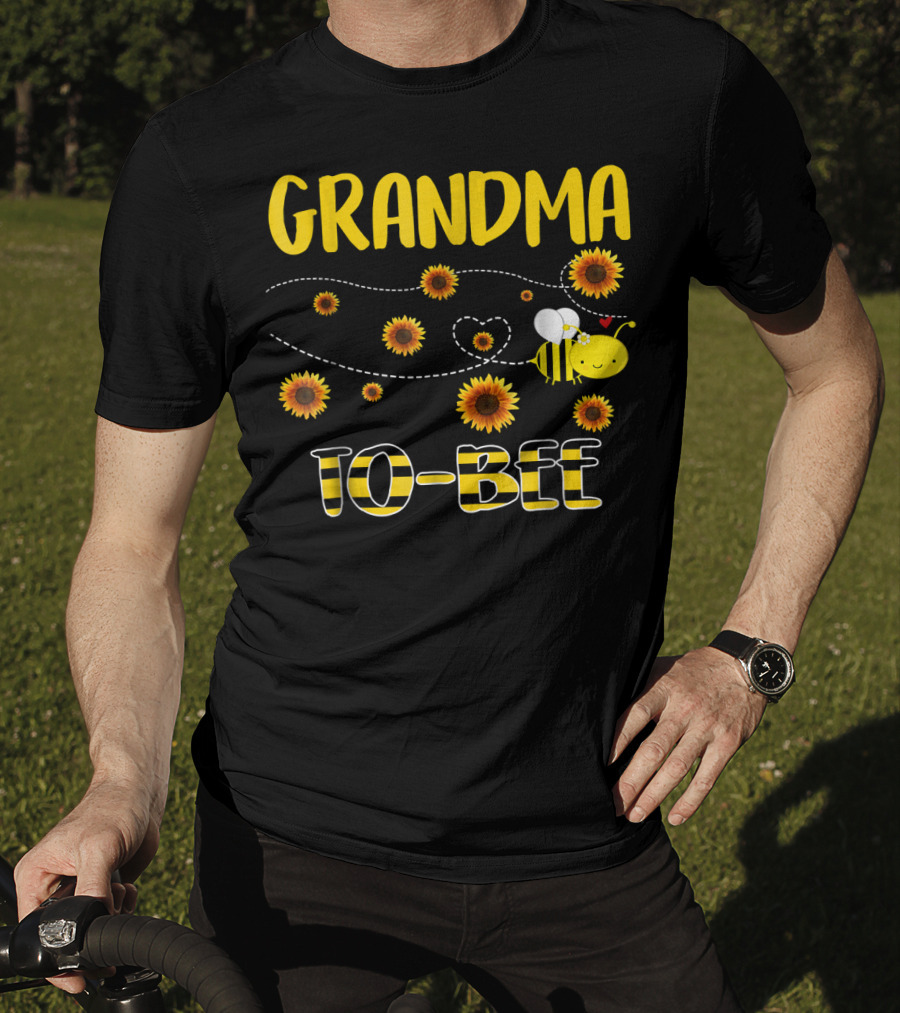 GRANDMA TO BEE Sunflowers And Bee T-Shirt