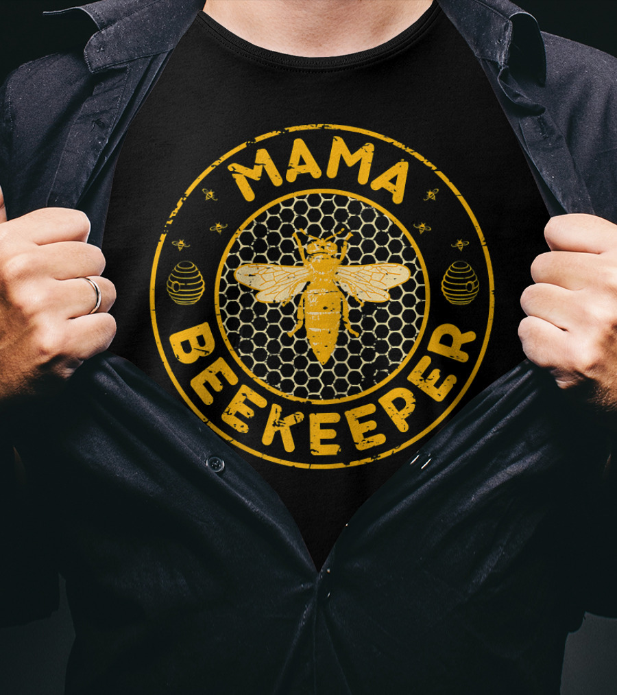 Mama Beekeeper Honeycomb Bee Buzzing T-Shirt