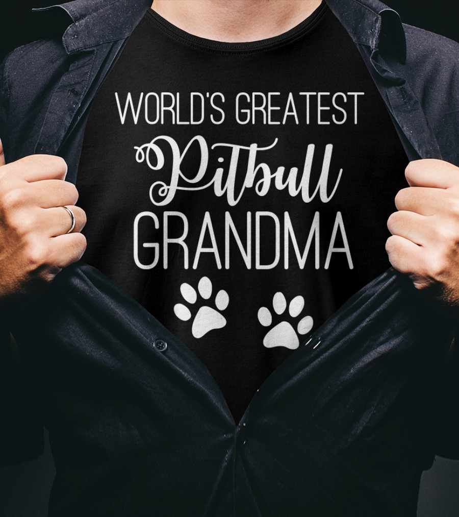 World's Greatest Pitbull Grandma Paw Print Love T-Shirt