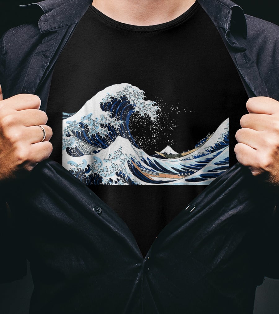 The Great Wave Off Kanagawa Hokusai Japan Iconic T-Shirt