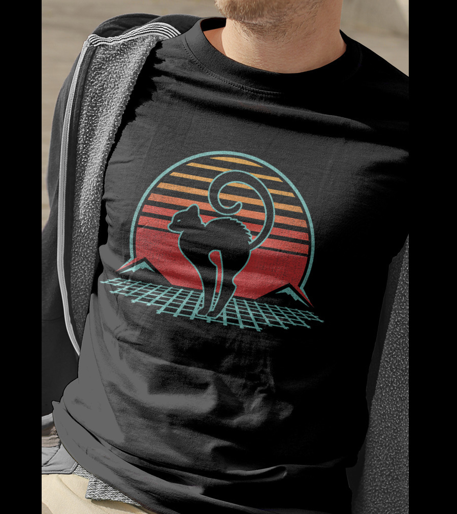 Angry Hissing Cat Retro Vintage 80s Sunset Grid T-Shirt