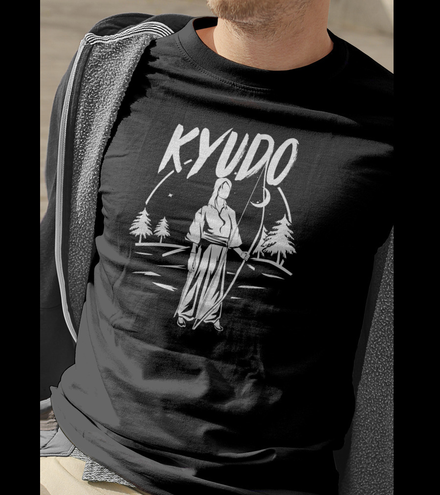 Kyudo Japanese Archery Traditional Martial Arts In Nature T-Shirt