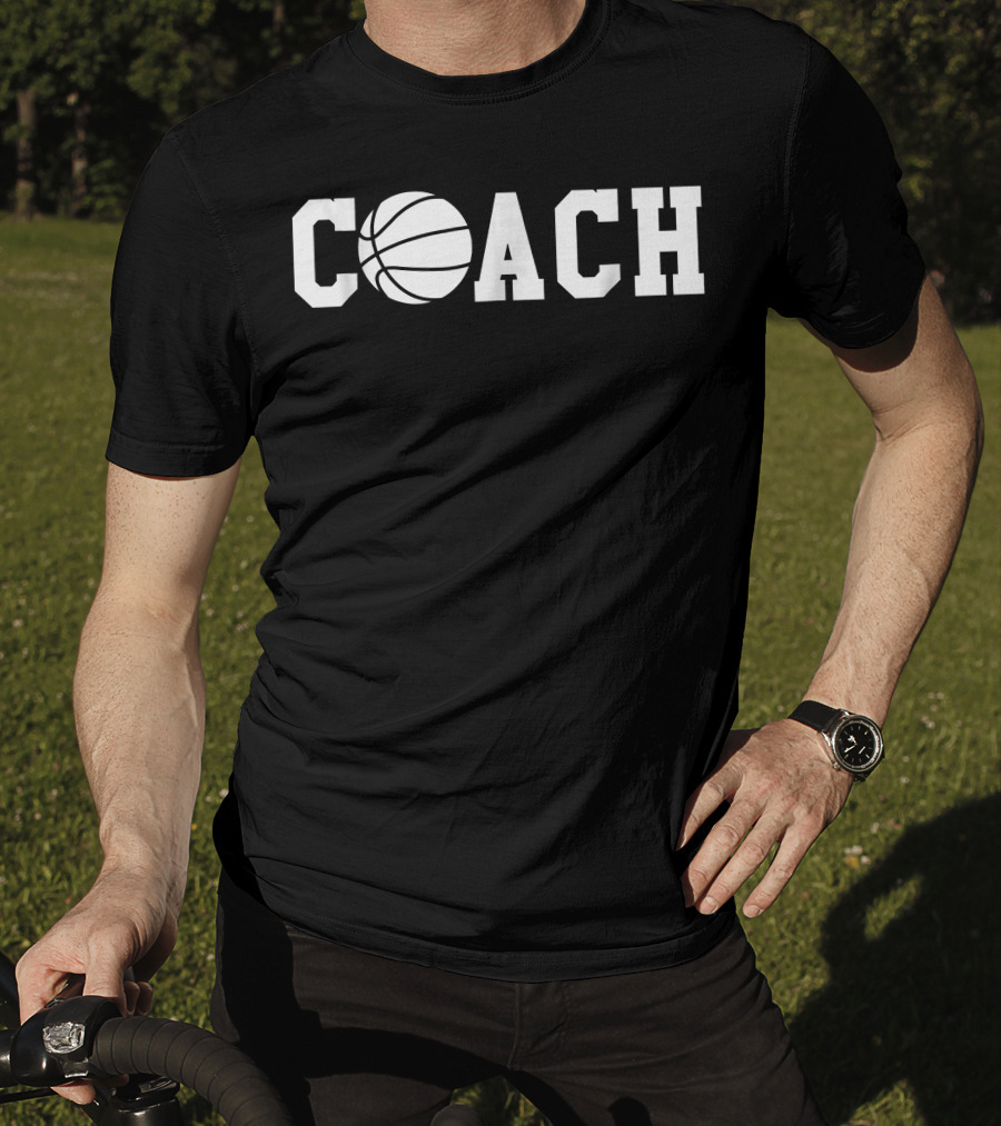 Basketball Coach Bold Text With Basketball Graphic O T-Shirt