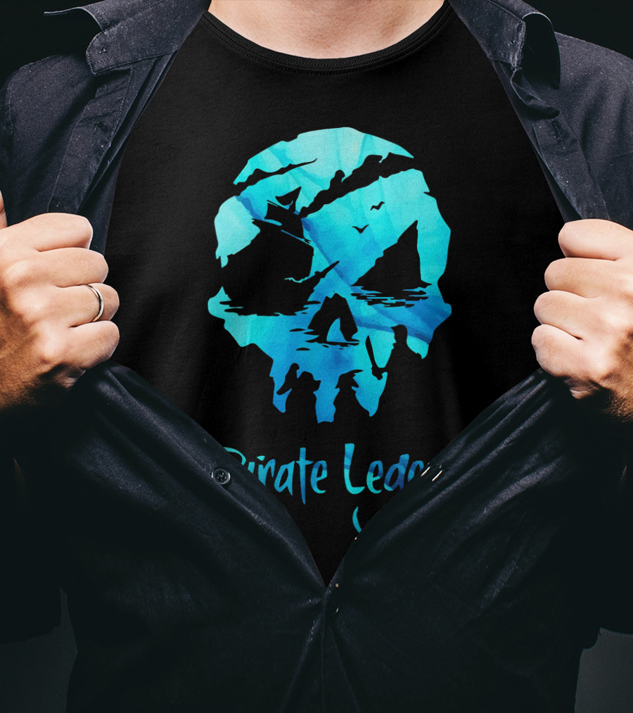Pirate Legend Skull With Blue Ocean T-Shirt