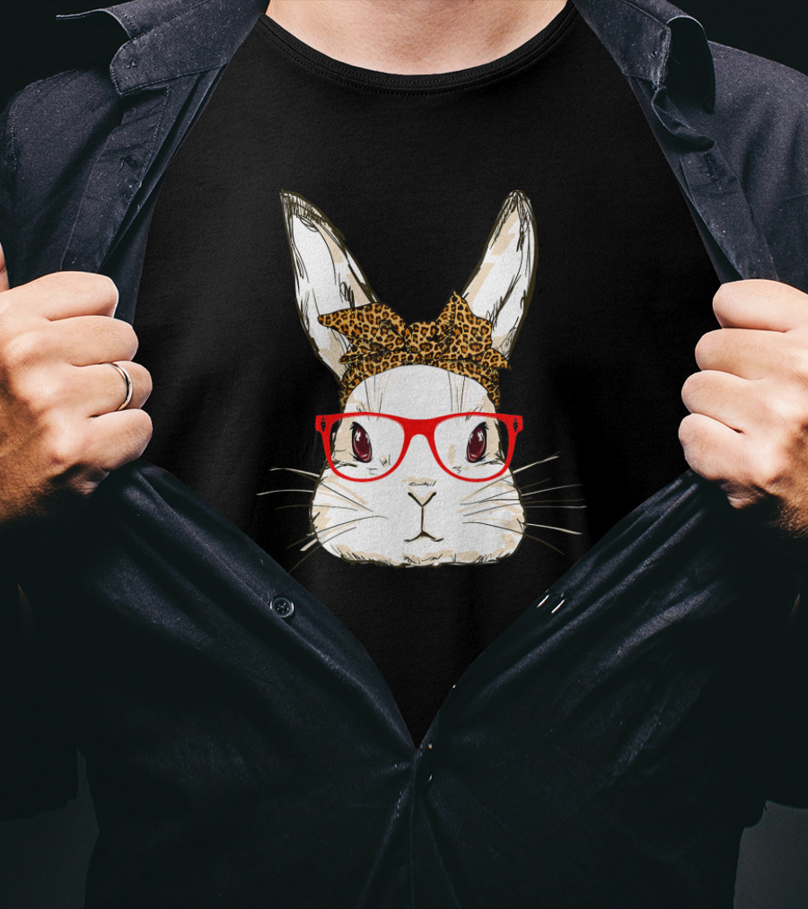 Bunny Mom Leopard Bandana Sunglasses Easter Day Animal T-Shirt