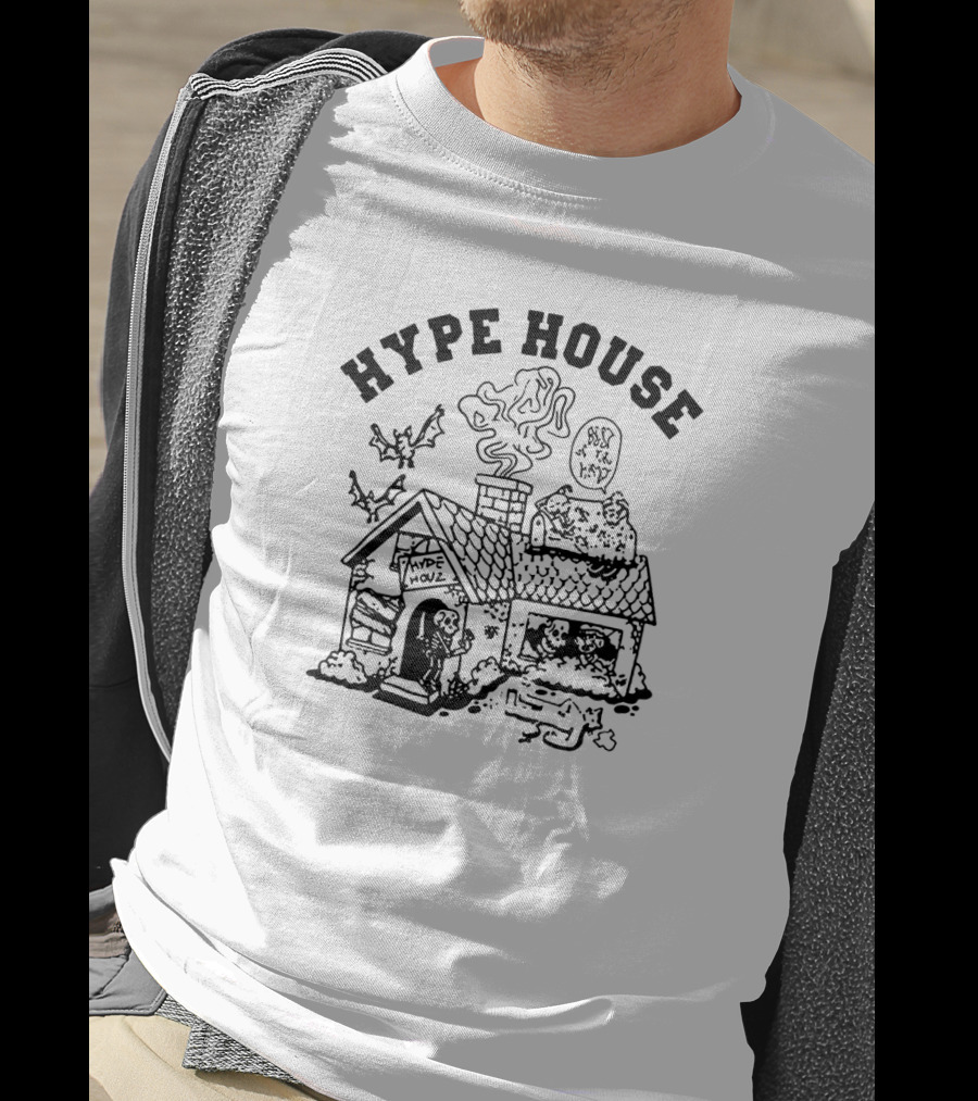 Hype House Haunted Cats Bats Spooky Party Scene T-Shirt