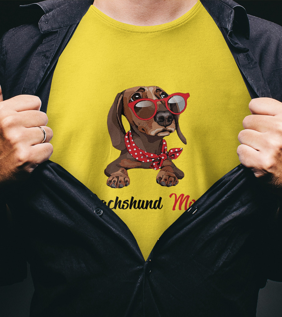 Dachshund Mom Red Glasses And Polka Dot Scarf T-Shirt