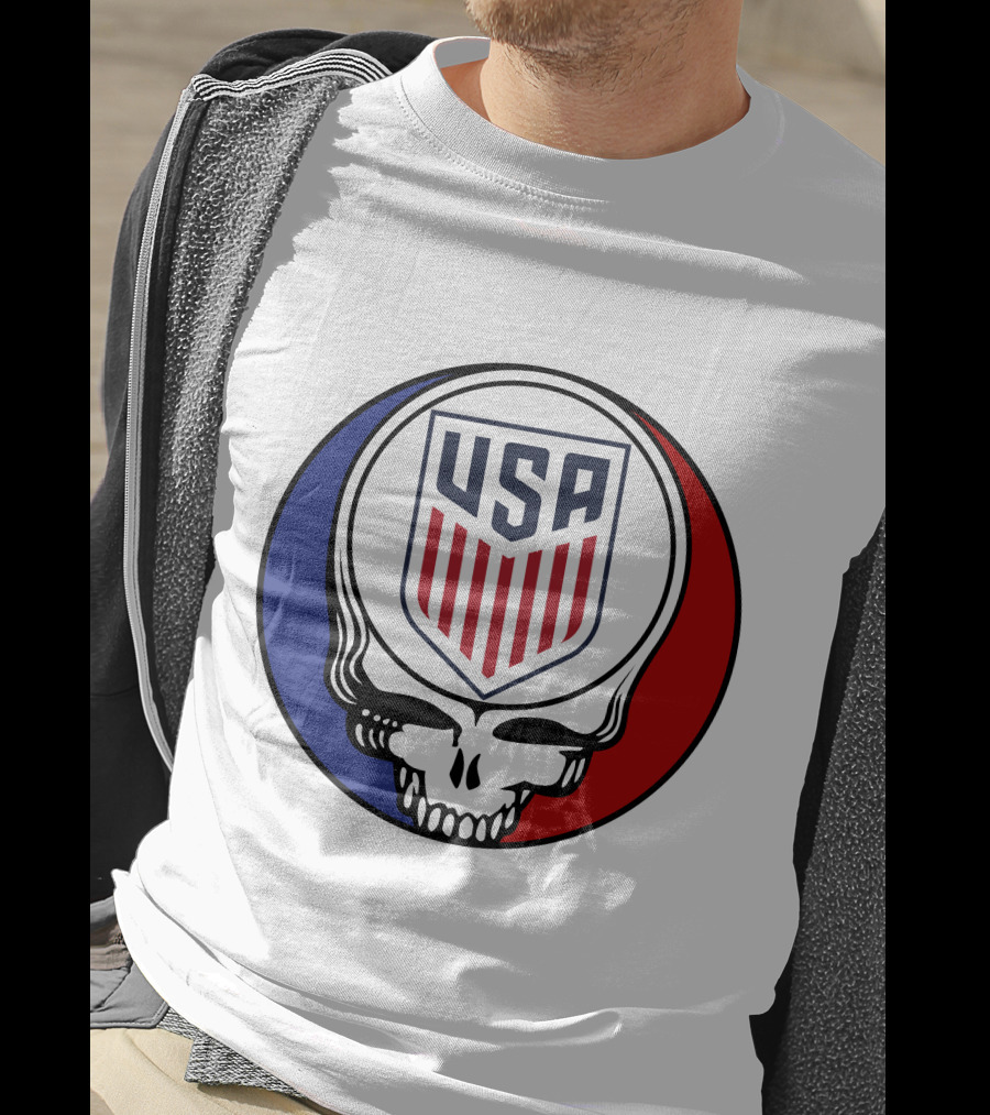 USA Soccer Grateful Dead Skull Logo Red Blue Badge T-Shirt