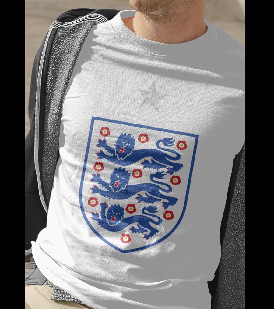 Bukayo Saka 17 Three Lions England Football Star T-Shirt