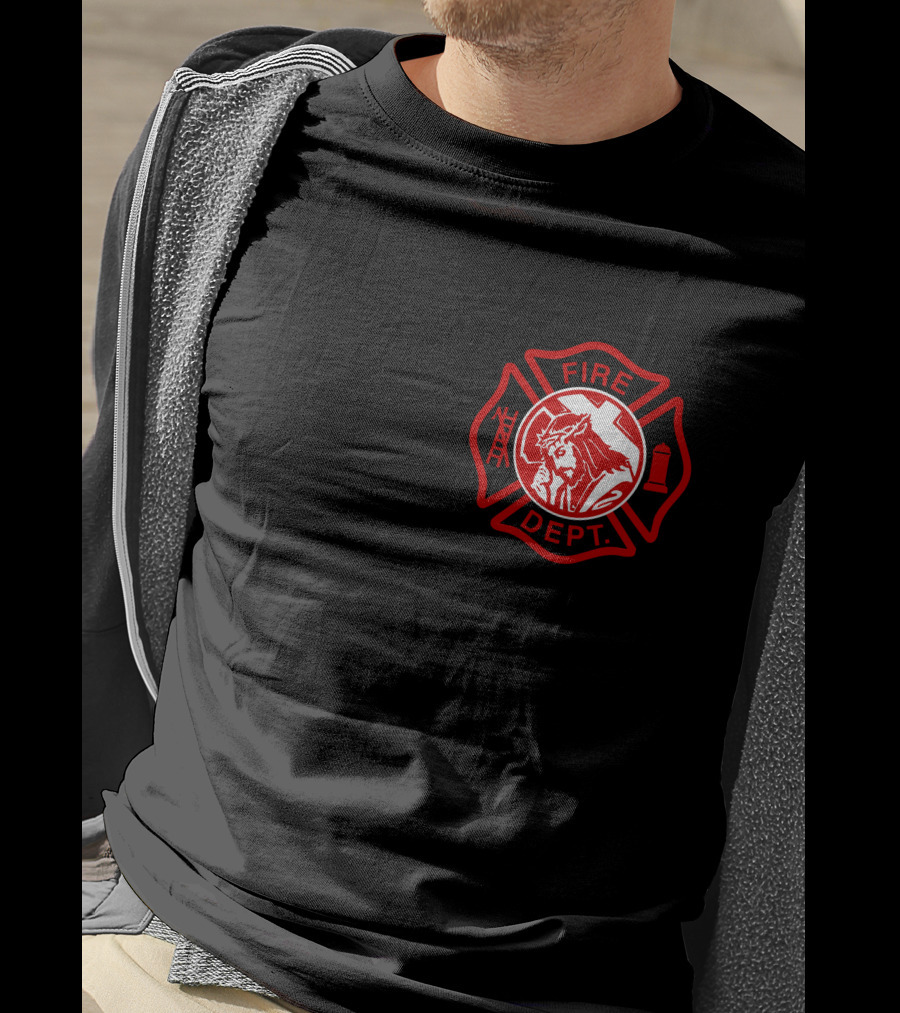 Cross Fire Dept Maltese Cross Badge With Firefighter Text Elements T-Shirt