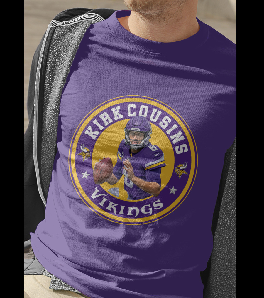 Kirk Cousins Minnesota Vikings Football Quarterback NFL Logo Circle T-Shirt