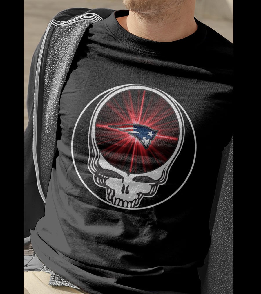 New England Patriots Skull Radiant T-Shirt