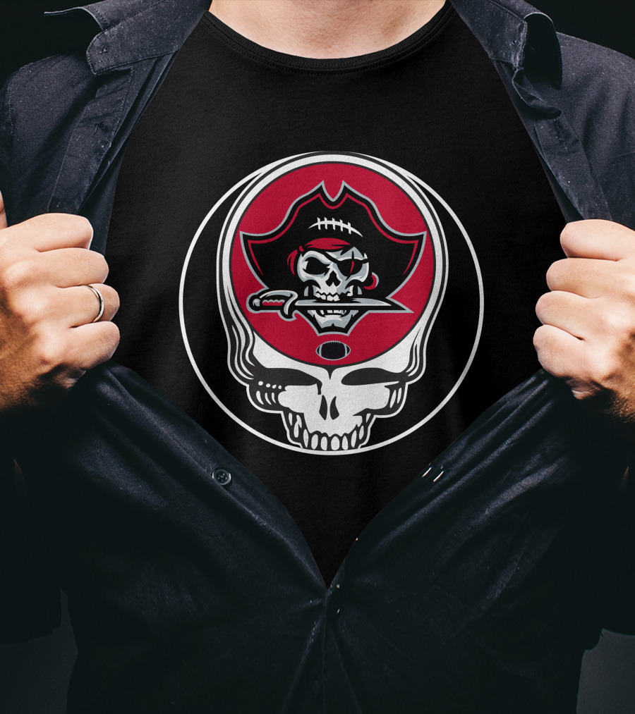 Tampa Bay Buccaneers Skull Logo With Football And Sword T-Shirt