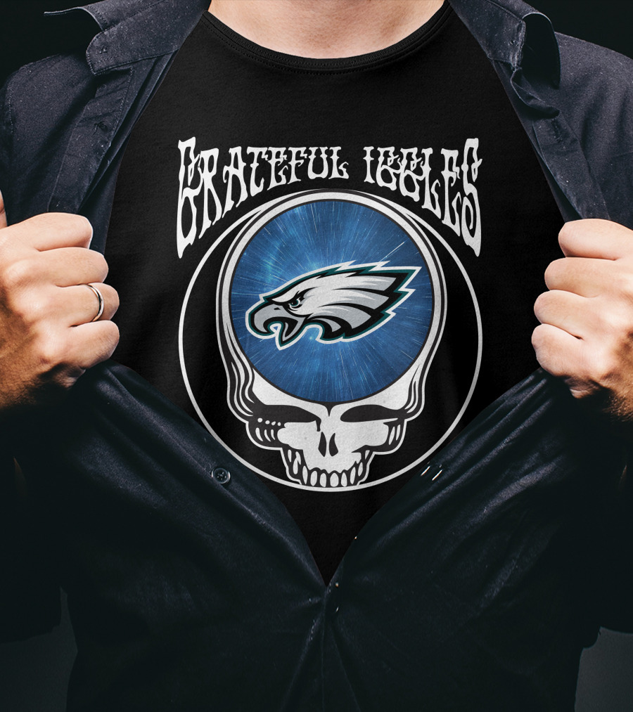 Grateful Iggles Eagle Skull Badge T-Shirt