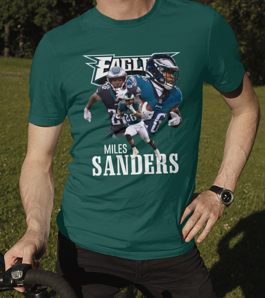 Eagles MS26 Running Back Action Play T-Shirt