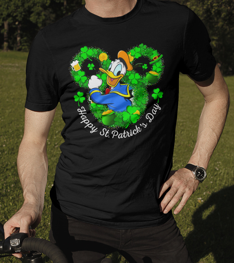 Happy St. Patrick's Day Donald Duck Shamrocks And Gold T-Shirt