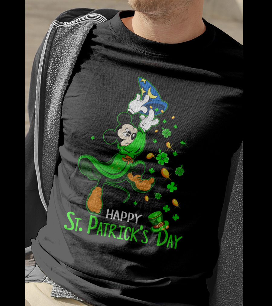 Happy St. Patrick's Day Mickey Mouse Lucky Clovers Magic Hat T-Shirt