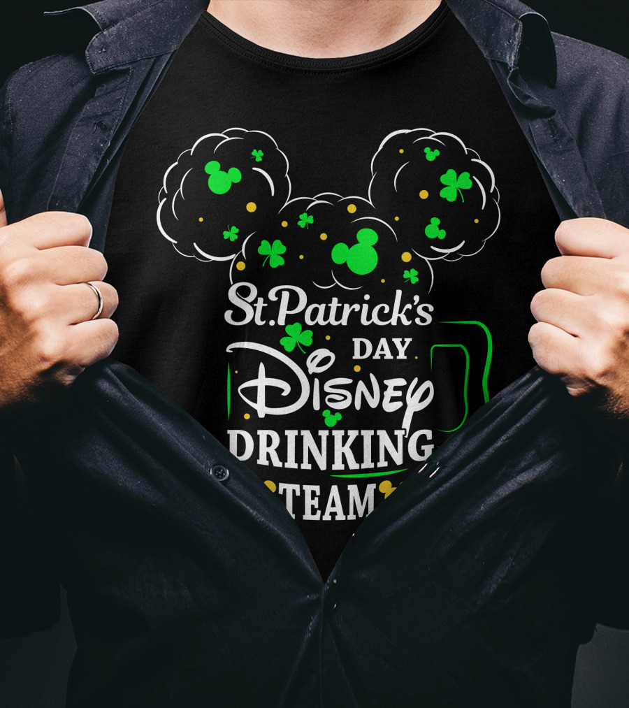 St.-Patrick's Day Disney Drinking Team Shamrock Mickey Mug T-Shirt