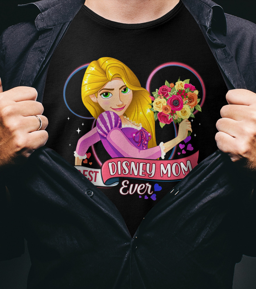 Best Disney Mom Ever Disney Rapunzel Holding Bouquet T-Shirt