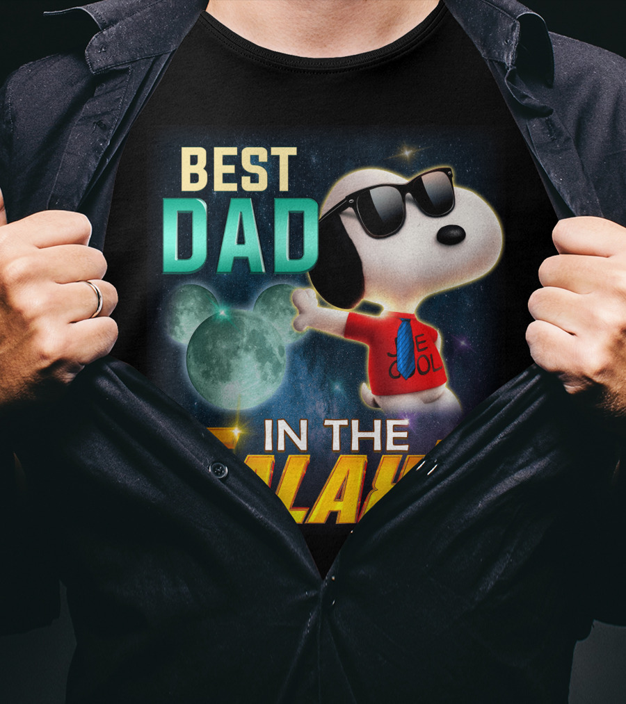 Best Dad IN The Galaxy Snoopy E Cool T-Shirt