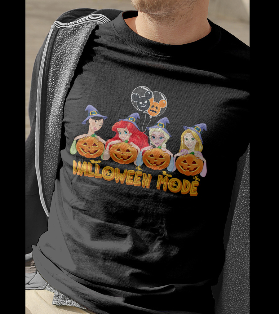 Halloween Mode Princess Characters With Pumpkins And Mickey Balloons T-Shirt