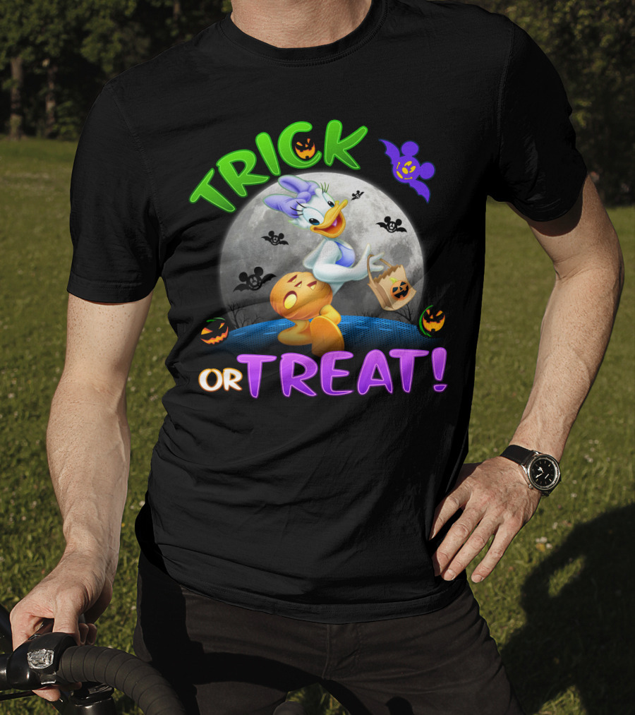 Trick Or Treat Daisy Duck Halloween Moon Bat Pumpkins T-Shirt