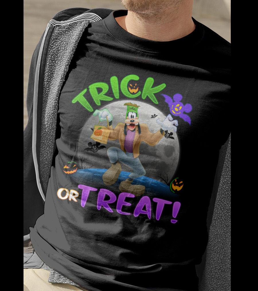 Trick Or Treat Goofy Halloween Moon Bat Pumpkin T-Shirt