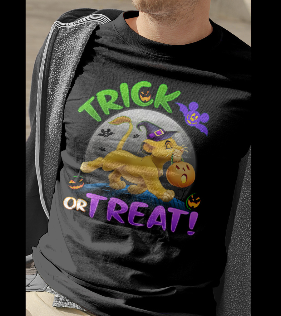 Trick Or Treat Simba Halloween Disney Mickey Moon Pumpkin T-Shirt