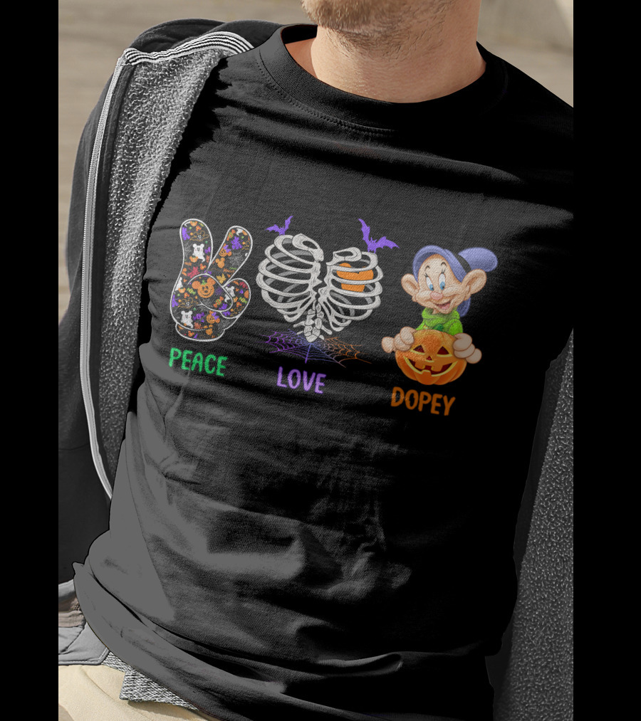 Peace Love Dopey Halloween Skeleton Pumpkin T-Shirt