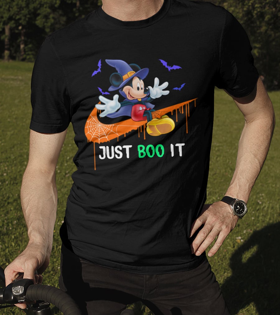 Mickey Halloween Just Boo It Magic Bats Wizard Hat T-Shirt