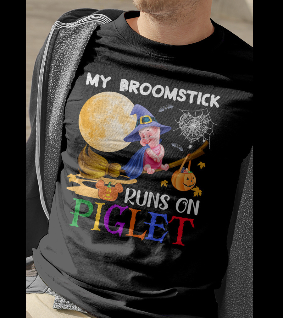 My Broomstick Runs On Piglet Halloween Wizard Moon Pumpkin T-Shirt