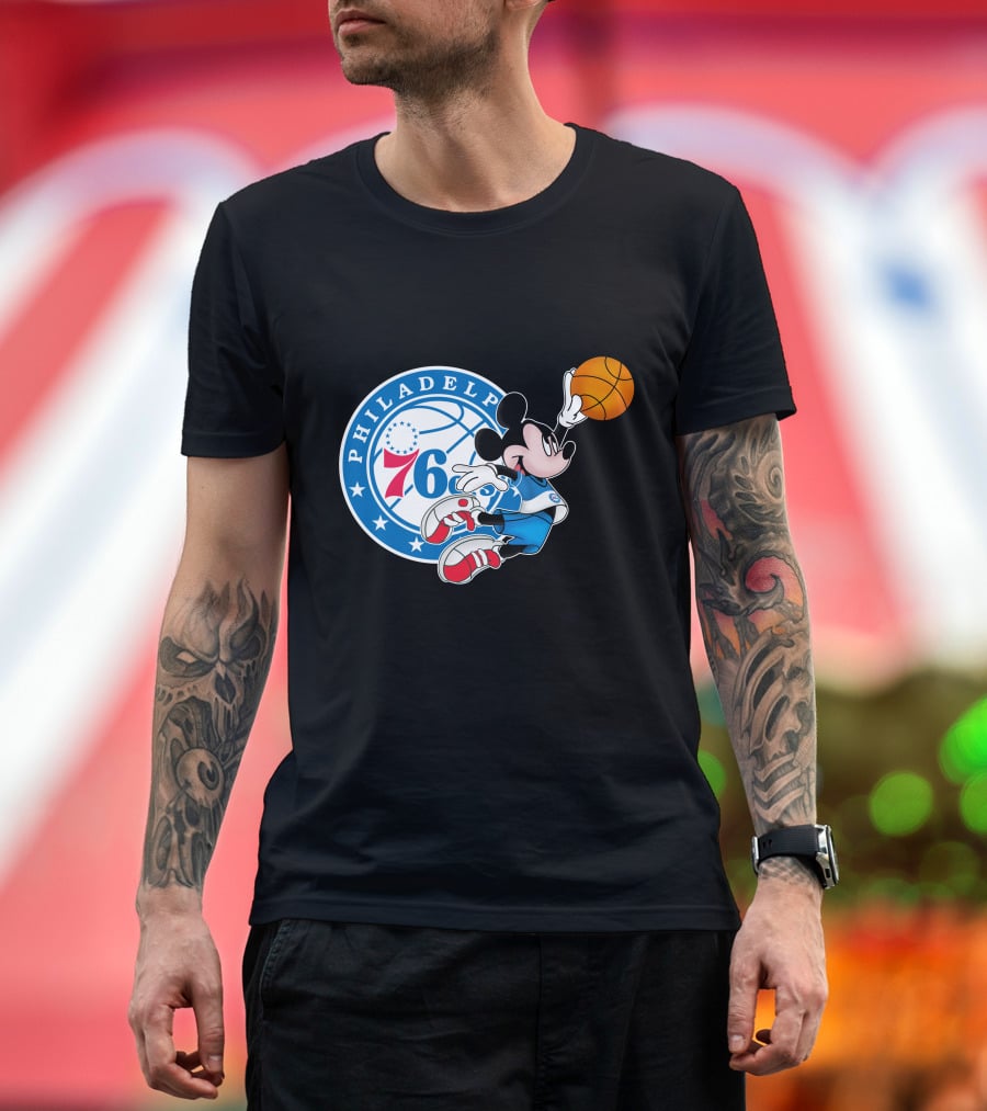 Philadelphia 76ers Mickey Basketball Dunk T-Shirt