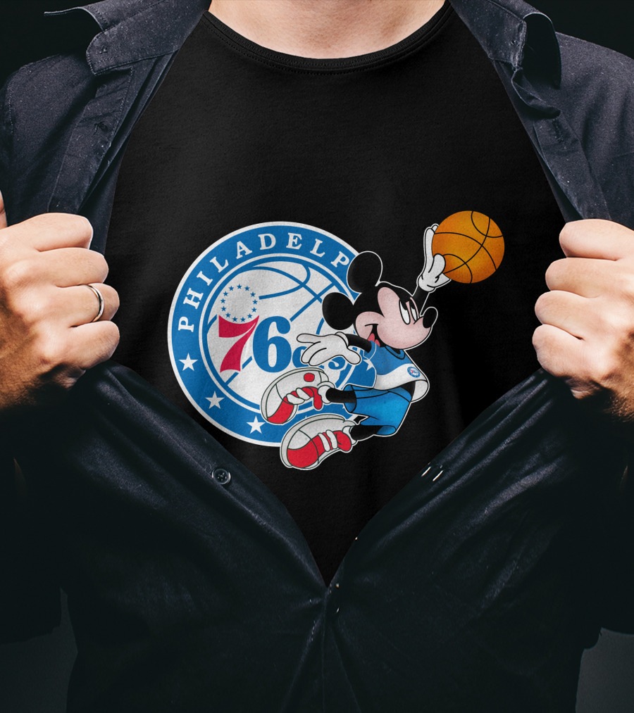 Philadelphia 76ers Mickey Basketball Dunk T-Shirt