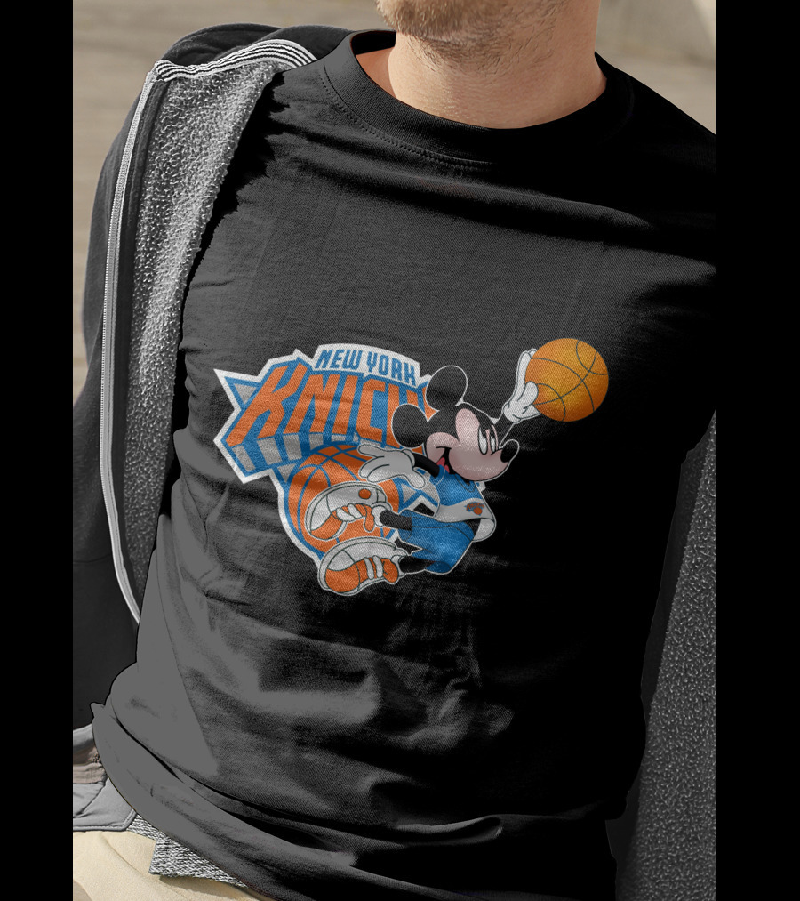 New York Knicks Mickey Basketball T-Shirt