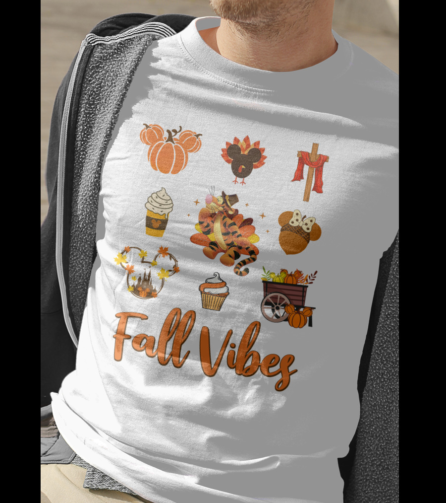 Tigger Fall Vibes Autumn Pumpkin Coffee Castle Thanksgiving Cupcake Harvest T-Shirt