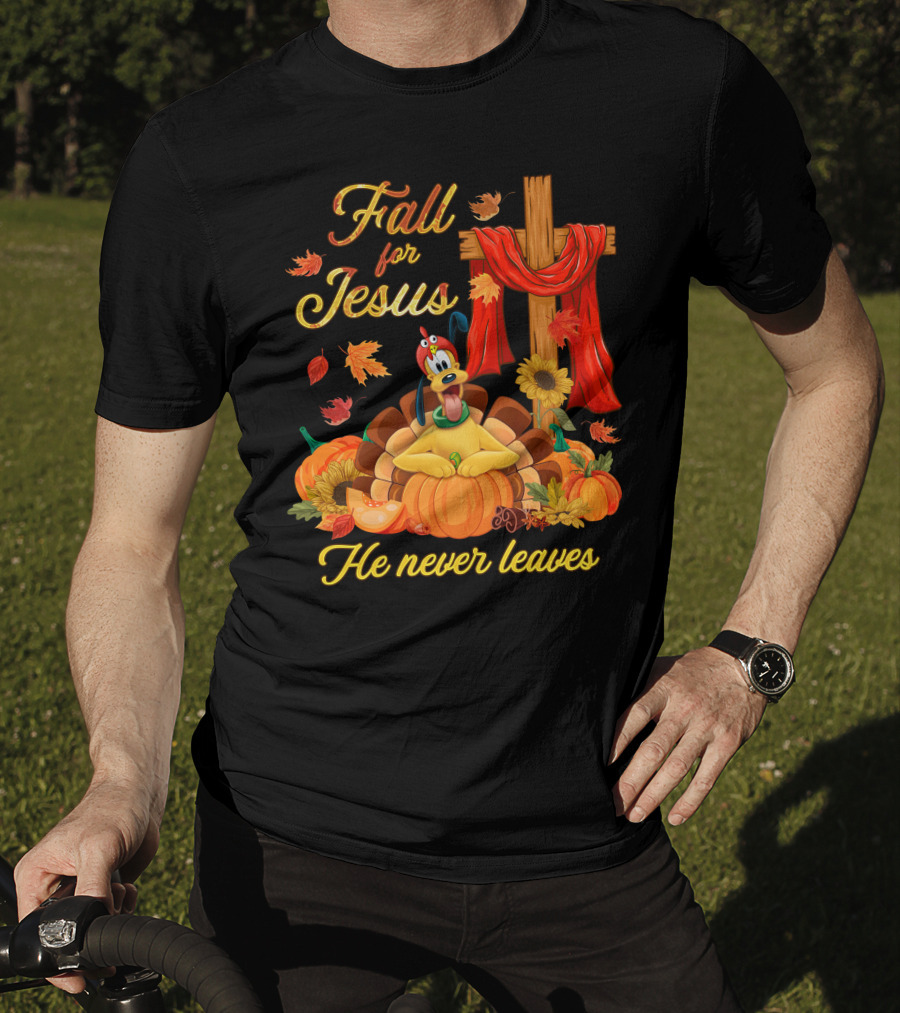 Fall For Jesus He Never Leaves Pluto Thanksgiving Cross Pumpkins T-Shirt