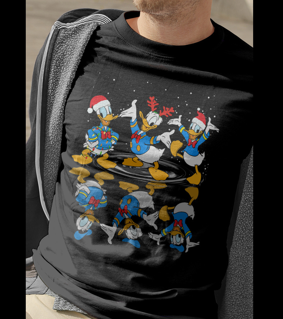Donald Duck Holiday Reflections T-Shirt