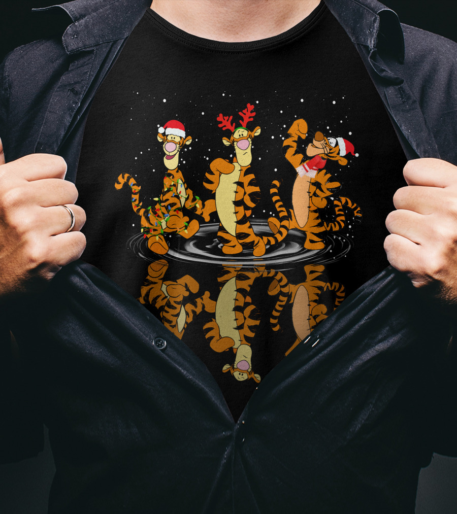 Tigger Christmas Santa And Reindeer Antlers Reflection T-Shirt
