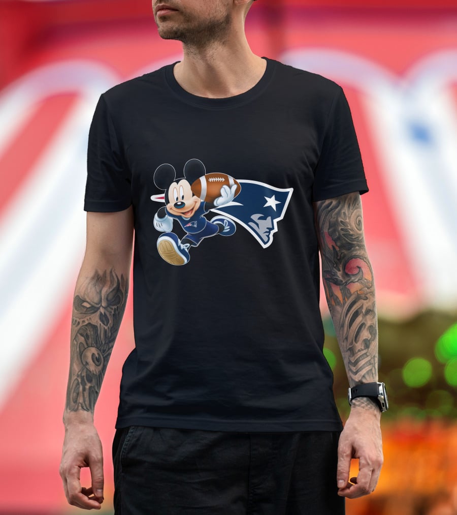 Mickey Mouse New England Patriots Football Character T-Shirt