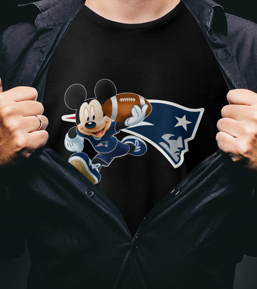 Mickey Mouse New England Patriots Football Character T-Shirt