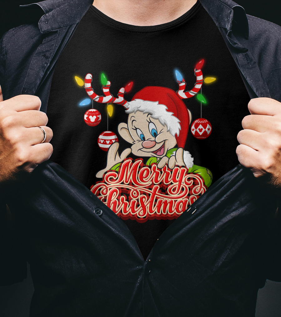 Merry Christmas Dopey Reindeer Antlers And Santa Hat With Christmas Ornaments T-Shirt