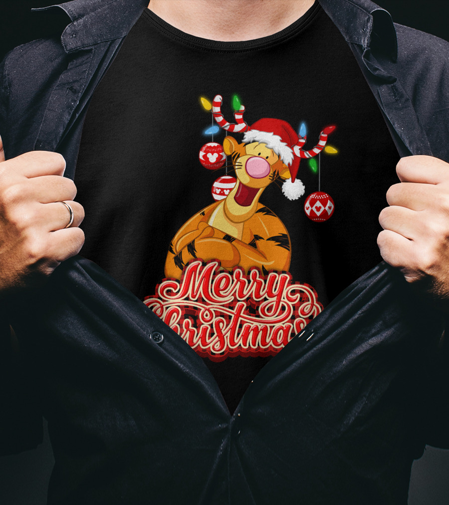 Merry Christmas Tigger Santa Hat Festive Lights And Ornaments T-Shirt