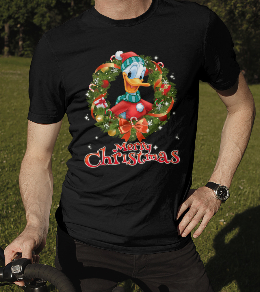 Merry Christmas Donald Duck Wreath T-Shirt