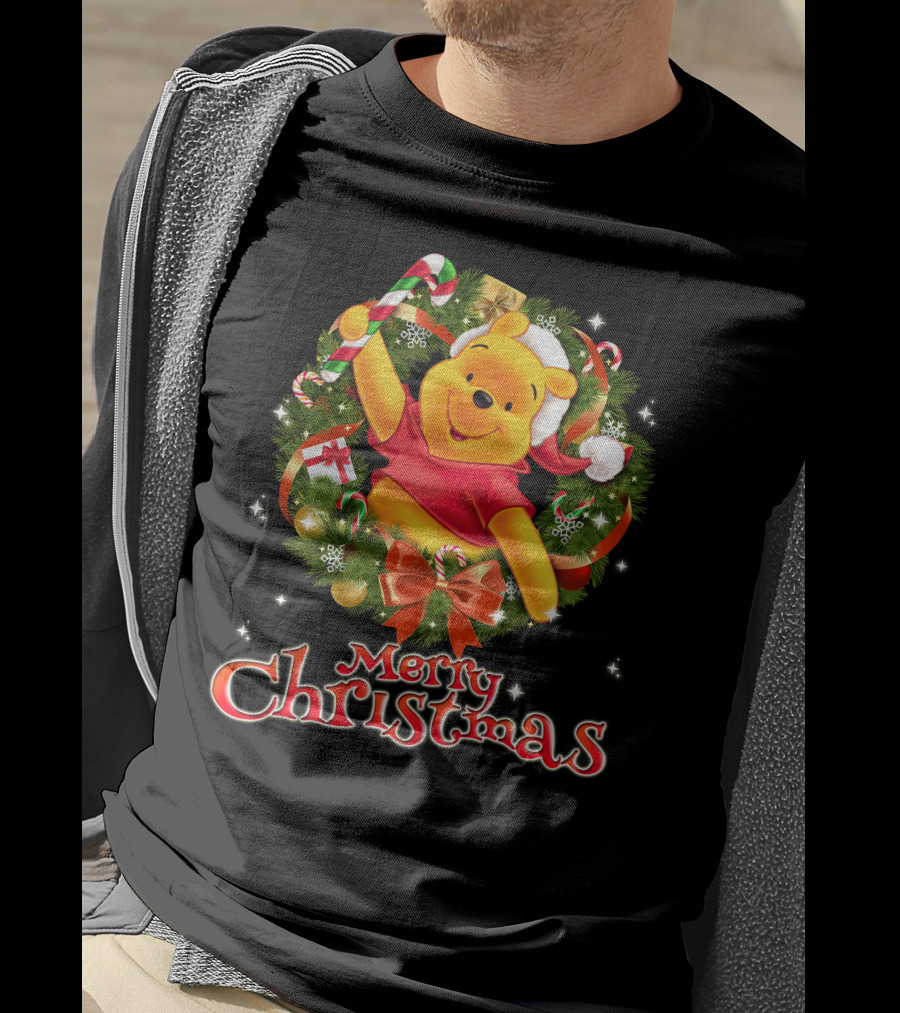 Merry Christmas Pooh Bear Wreath Candy Cane Santa Hat T-Shirt
