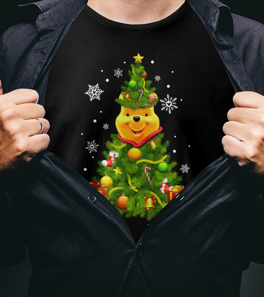 Pooh Christmas Tree With Snowflakes And Gifts T-Shirt