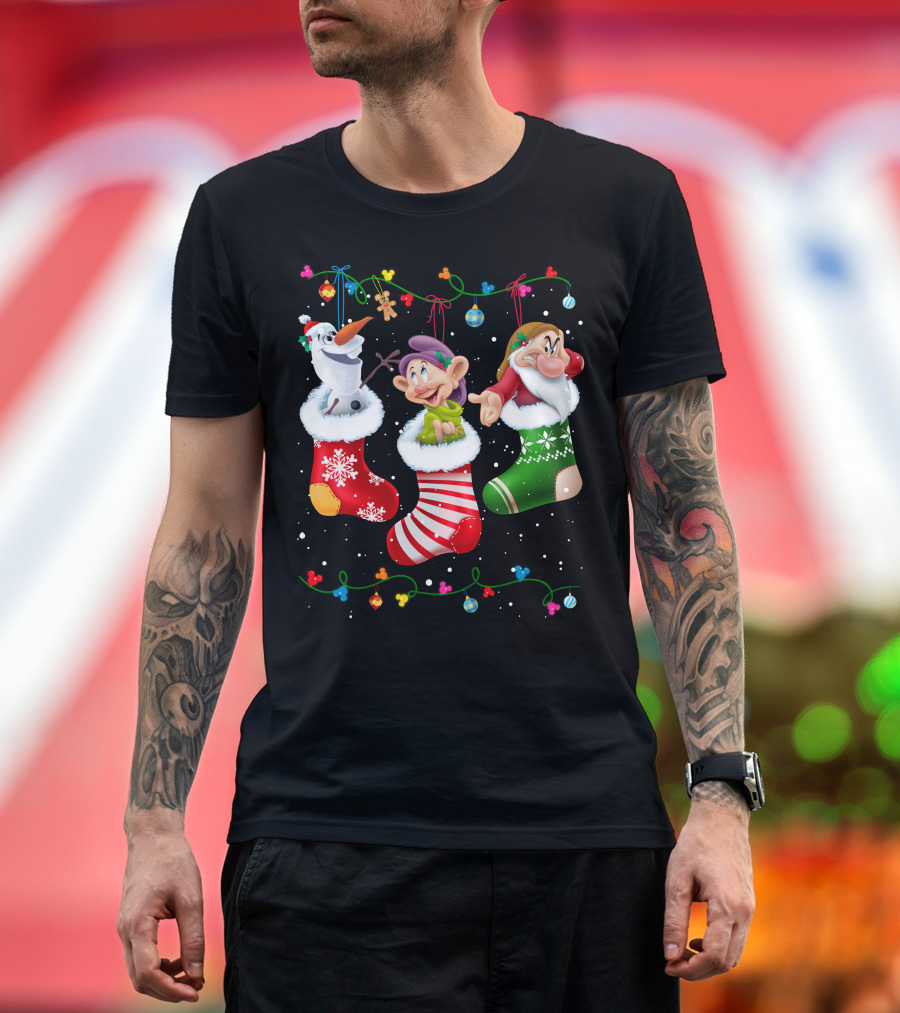 Olaf Dopey Grumpy Christmas Stockings Snowflake Garland T-Shirt